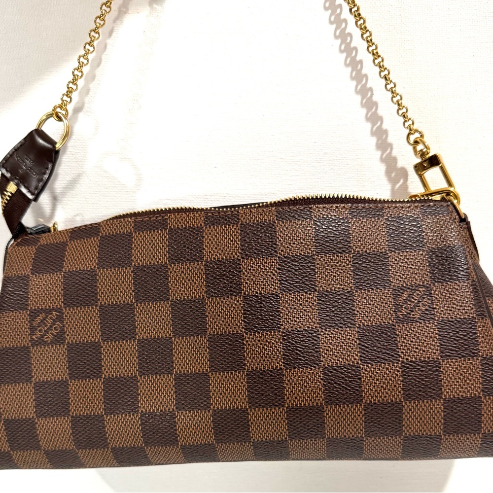 Louis Vuitton Eva Clutch in Damier Ebene - Picture 5 of 8